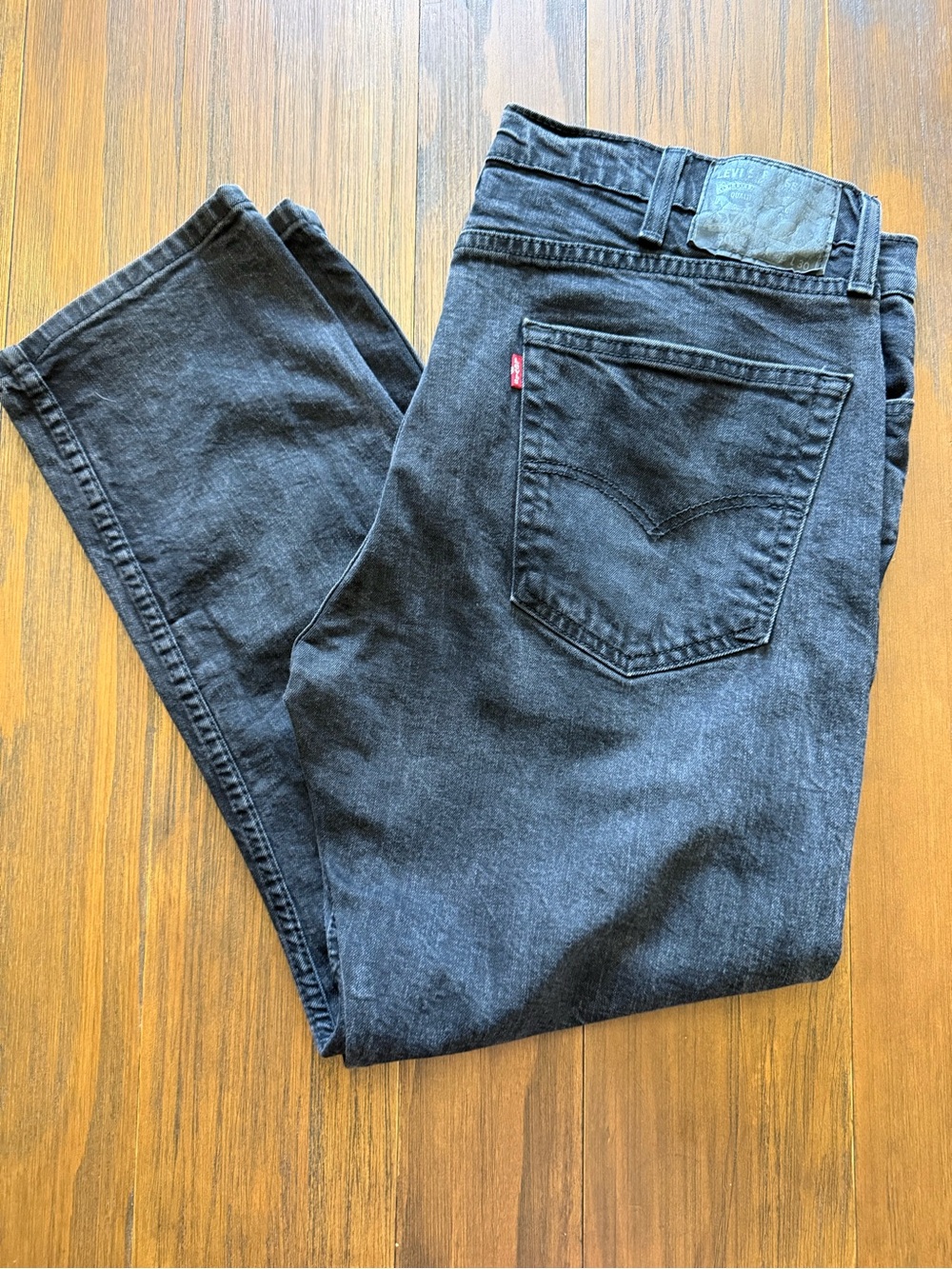 Levi's 502 38x30 Men's Slim Straight Jeans in Black